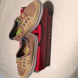 Warrior Coxswain size 5 men’s. Machine washable.